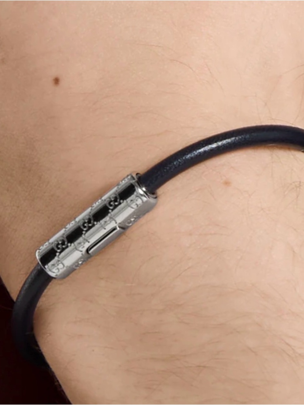 Gucci Black Leather Cord Bracelet with Engraved Silver-Tone Clasp